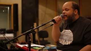 Video thumbnail of "Ed Motta Living Inside Myself (Gino Vannelli cover)"