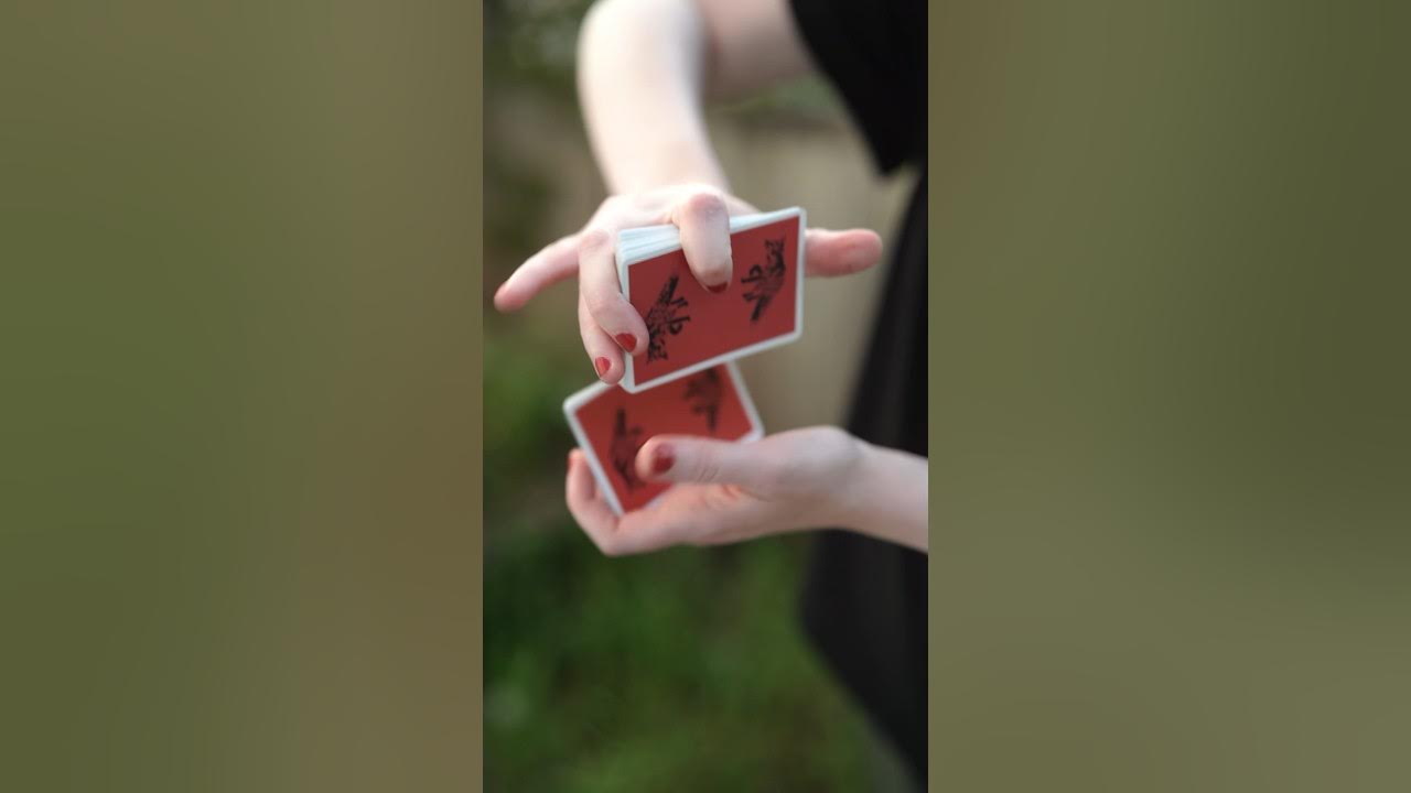 False Overhand Card Shuffle #cardistry #magic False Overhand Card Shuffle #cardistry #magic