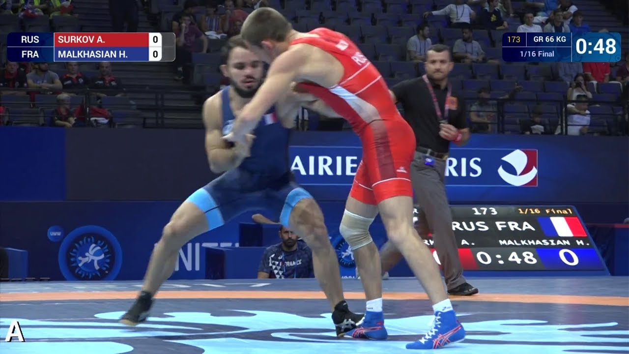1/16 GR - 66 kg: A. SURKOV (RUS) df. H. MALKHASIAN (FRA) by VSU, 8-0