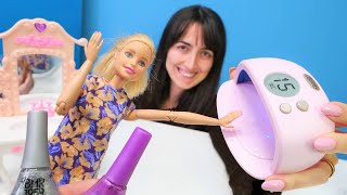 Sevcan&#39;ın SPA salonu - Barbie hangi renk kalıcı oje yaptıracak? Barbie videoları