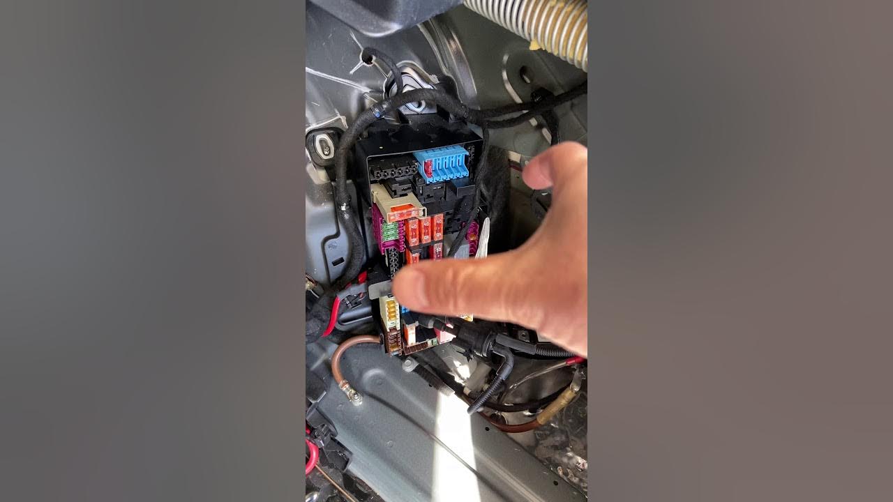 2014 Mercedes S550 (W222) Auxiliary Battery Replacement YouTube