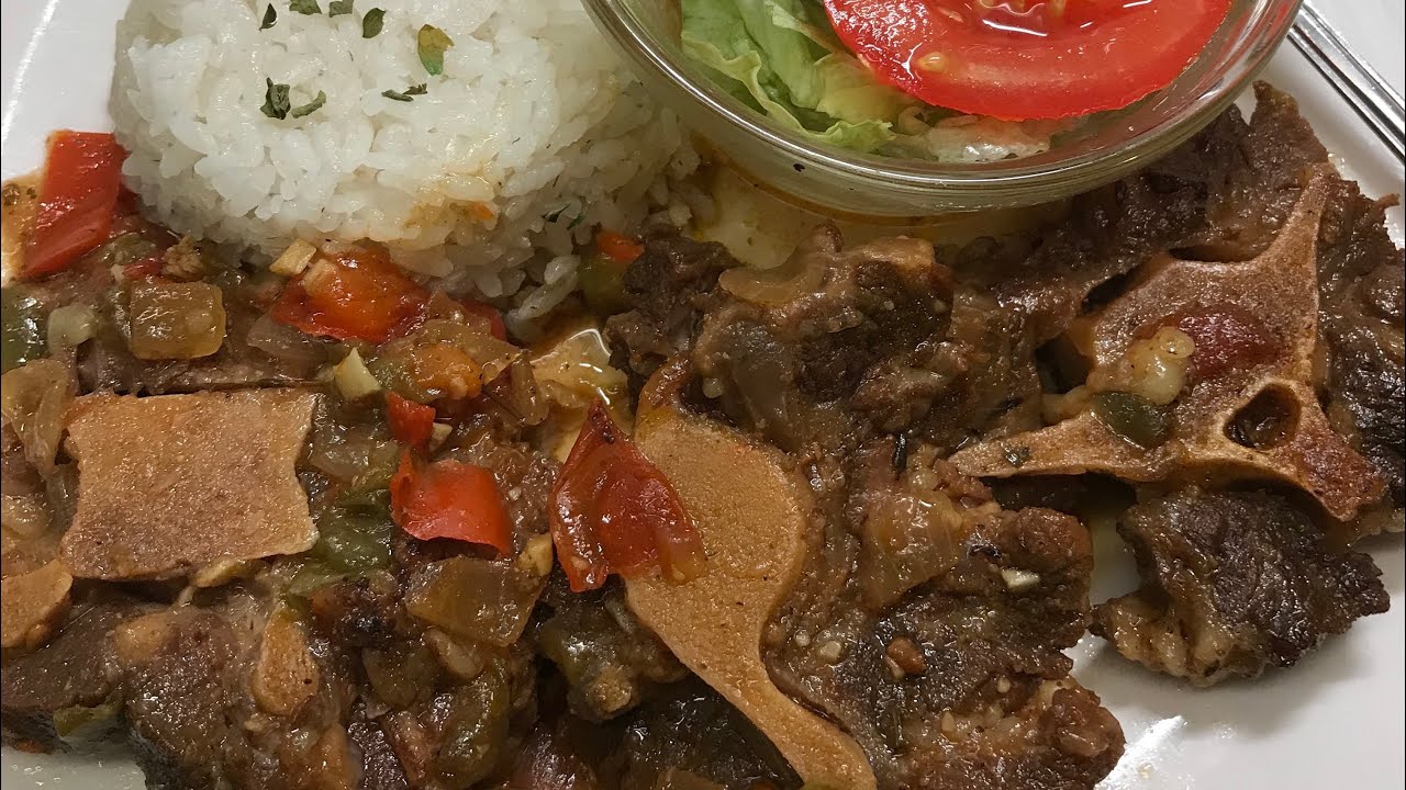 Curry oxtails & rice with pigeon peas YouTube