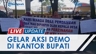 Warga Perdamean Deliserdang Demo Kades Mesum di Kantor Bupati, Tolak Pelaku Dilantik Kembali