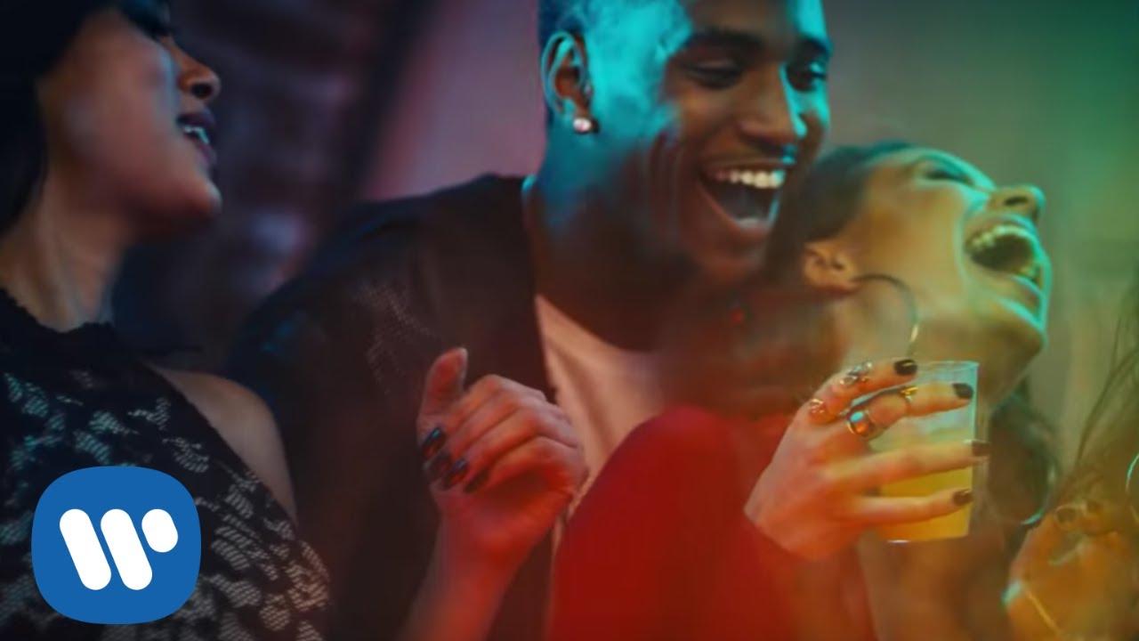 Trey Songz   SmartPhones Official Music Video