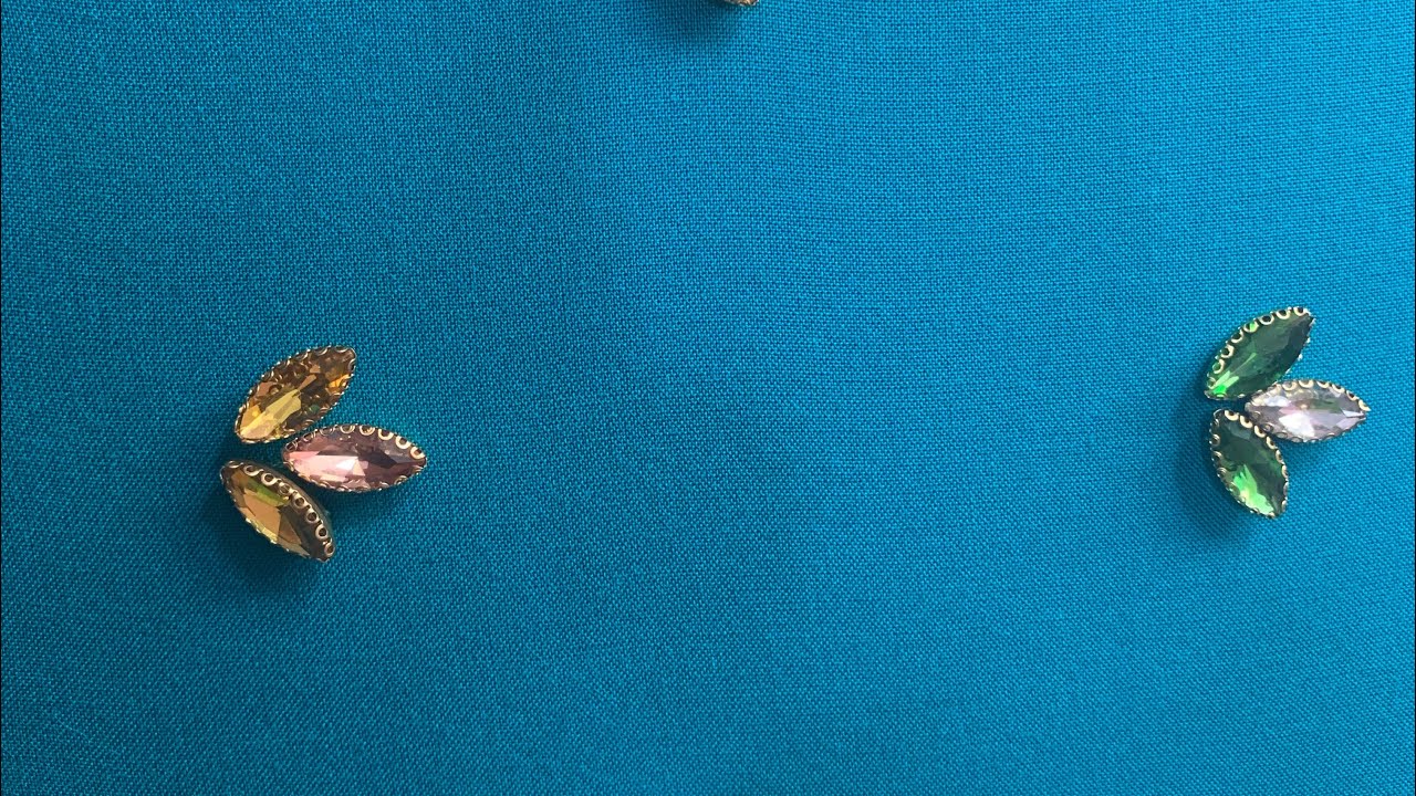 Buttas with clip stones 