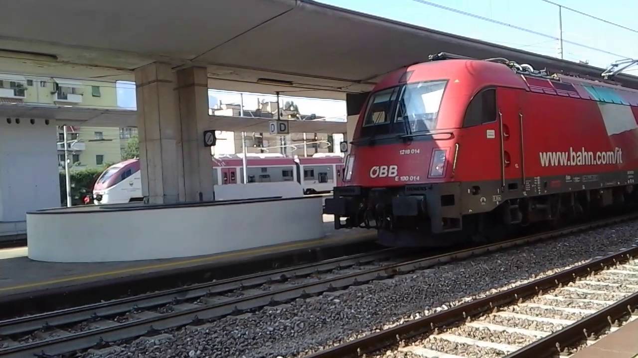 Una mezzoretta di treni a Trento  (TN)