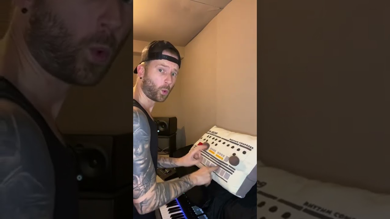 Revolution 909 #shorts #melodictechno #techno #djlife #funny