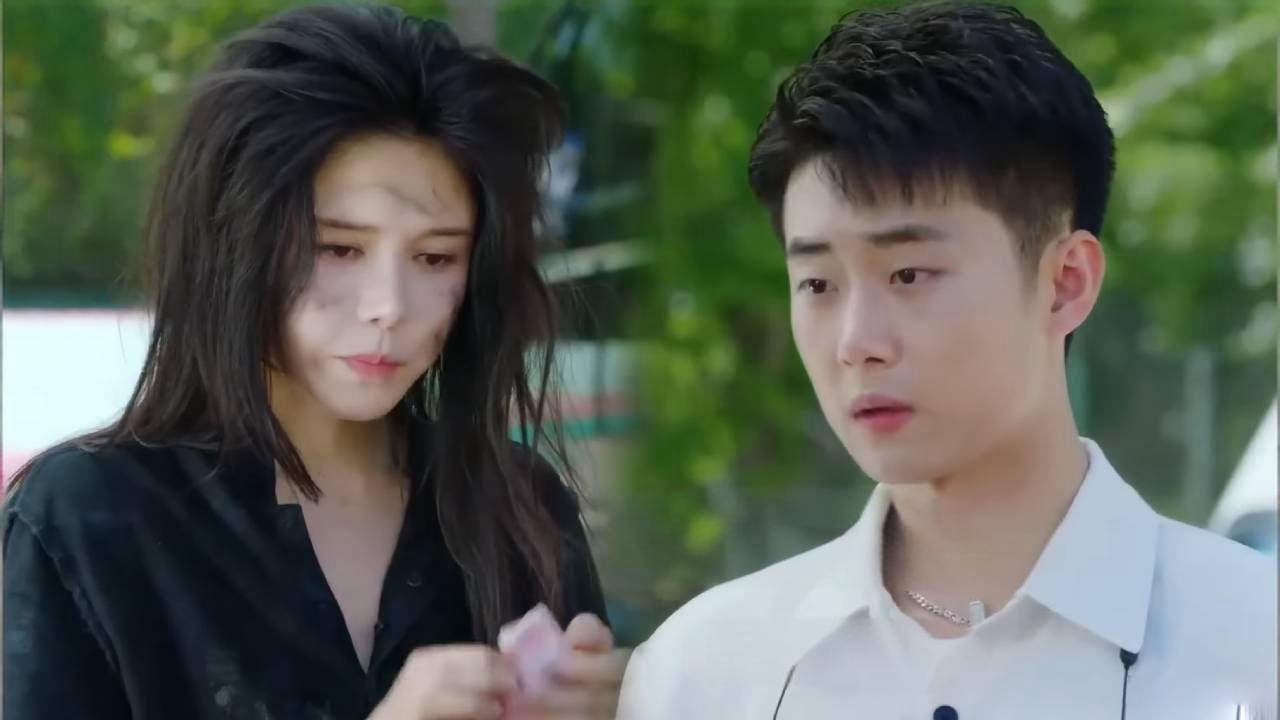 Seventeen interpretó a una mendiga, pero inesperadamente, ¡el CEO se burló de ella!