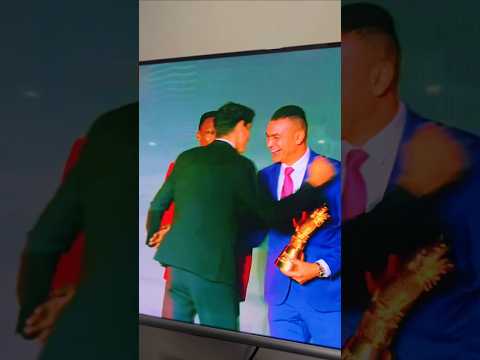 ياسين بونو أفضل حارس إفريقي عالمي يستحقها مليون 100 ياسين بونو