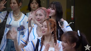 Download Lagu 퀸즈아이 뮤직뱅크 퇴근길 Queenz Eye Music Bank Exit | KBS 250822 MP3 Download Lagu 퀸즈아이 뮤직뱅크 퇴근길 Queenz Eye Music Bank Exit | KBS 250822 MP3