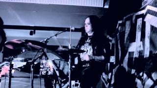 Crashdiet Unplugged 1. Breaking The Chains