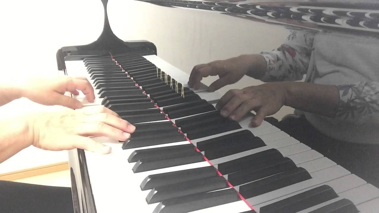 ホ ホ ホ 初級者の為のかんたんピアノ伴奏 Youtube