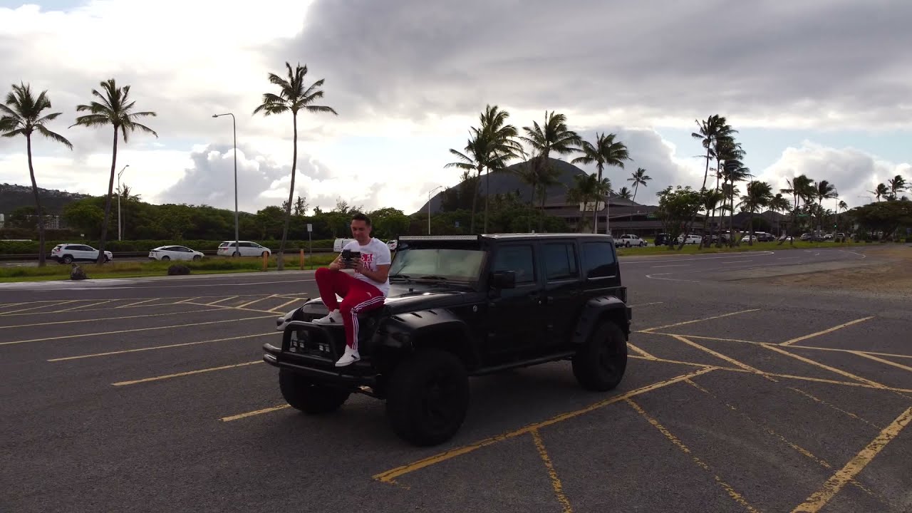 Black Jeep in Hawaii - Jeep Rentals OAHU - YouTube