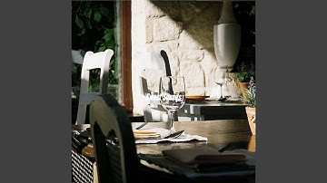 Pulsating Moods for Calming June Nights