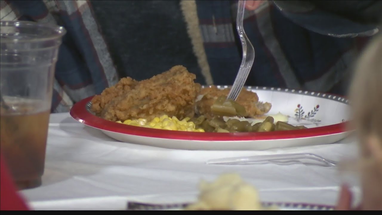 Church holds community dinner