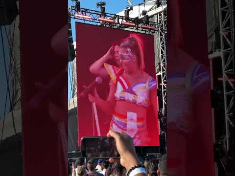 Jojo Siwa addresses online hate at LA Pride