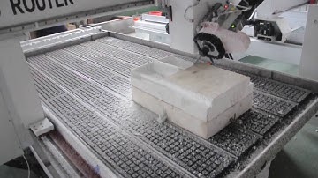omni 4 axis cnc router processing on stroyfoam