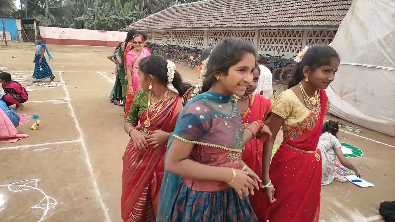 సంక్రాంతి సంబరాలు అన్నపూర్ణ విద్యాసంస్థలు వేలివెన్ను