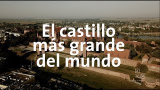 Así es el castillo más grande del mundo hecho de ladrillo | Alan por el mundo Polonia #2