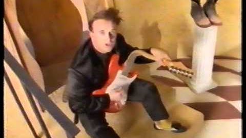 Squeeze - "Hour Glass" - ORIGINAL VIDEO - stereo