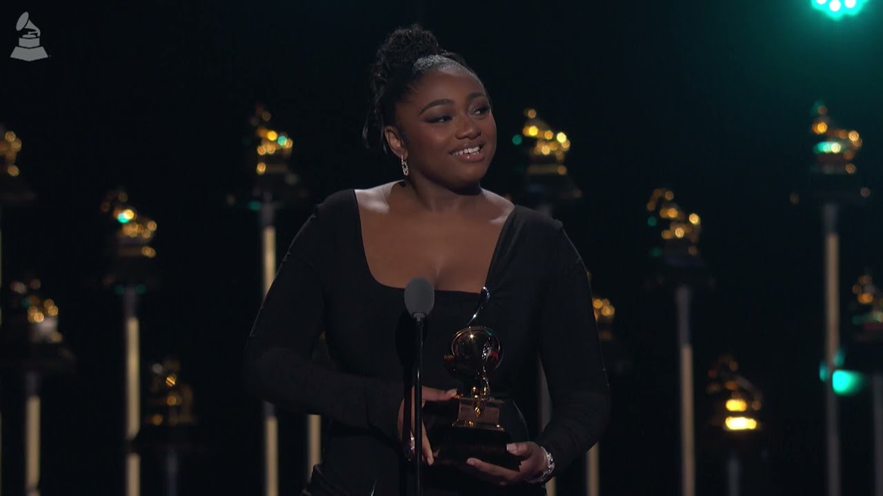 SAMARA JOY Wins BEST JAZZ VOCAL ALBUM For A JOYFUL HOLIDAY | 2025 GRAMMYs Acceptance Speech
