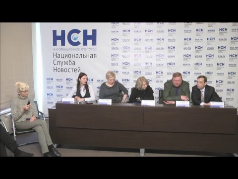 Как стюардесса отличается от стюарда?