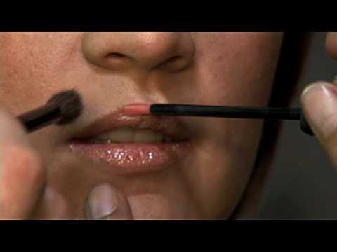 The Perfect NUDE LIP DIY Video from your friends at smashbox