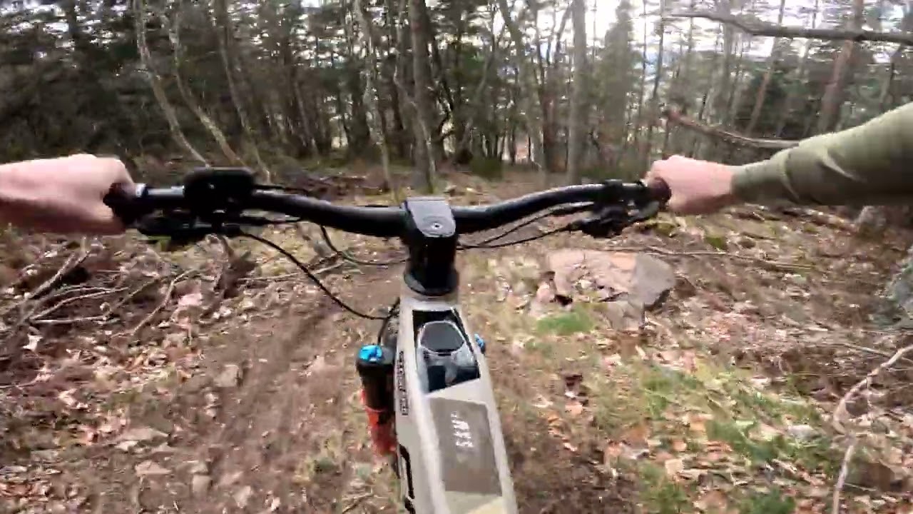 Descente en e-bike / Bozubuck - MISS YOU (Techno Edition)