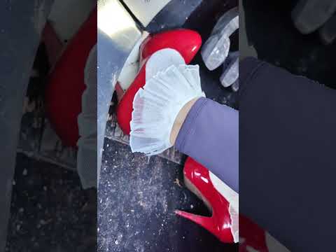 Besoffen in red heels