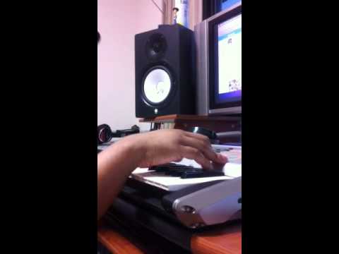 Ekskwizet Beatz Previewing A New Beat called " Rol...
