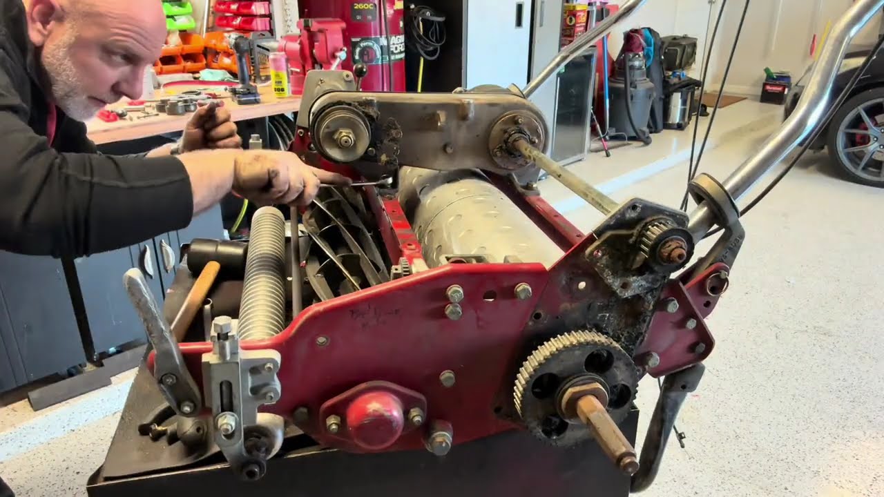 Tearing down and restoring a Toro Greensmaster GM1600