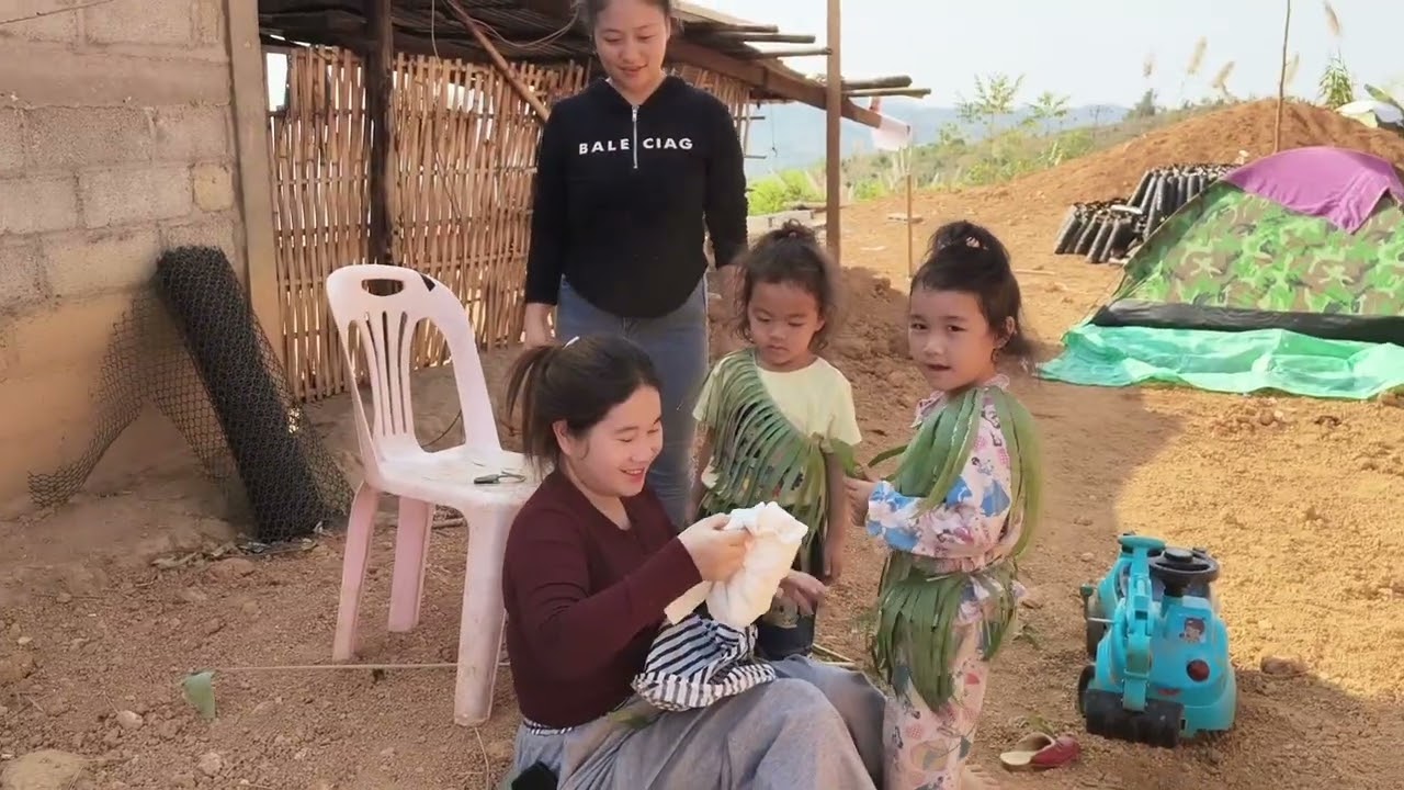 Nrog peb mus nte rooj ri los ua valentine os 