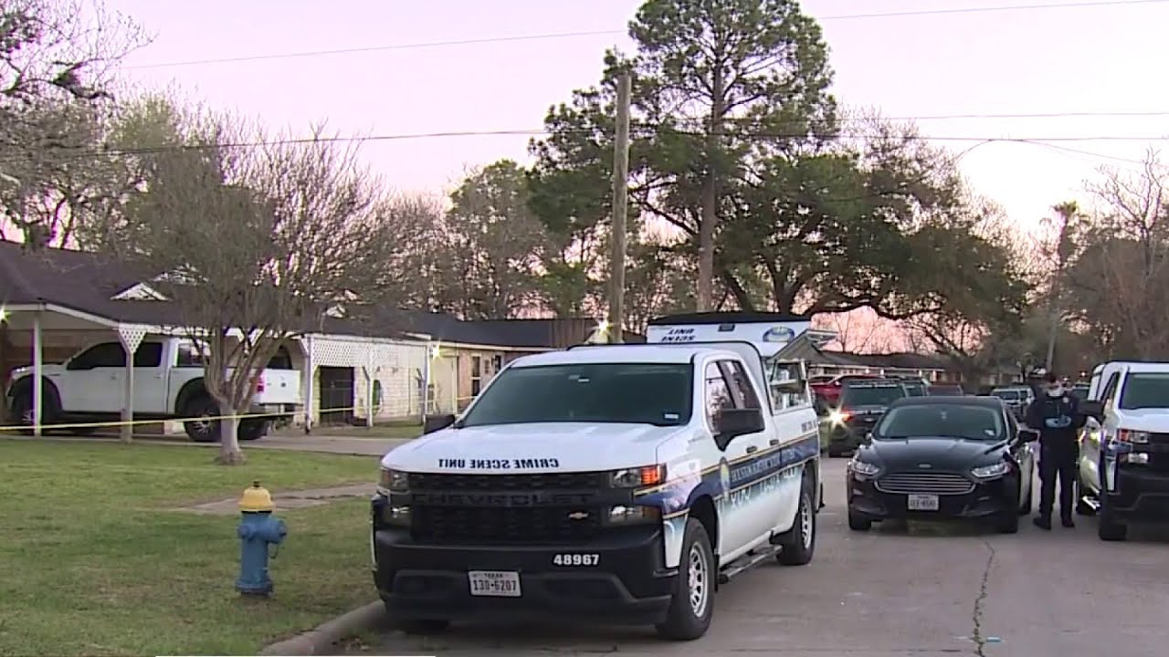 Man shot to death in front of family in SW Houston home invasion - YouTube
