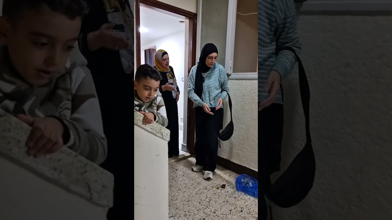 مش عارفه اعمل ايه مع جاره بالشكل ده........#حكايات_بنعشها_وبتعشنا 