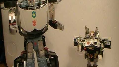 Transformers Alternators - Prowl (no transformation shown) review