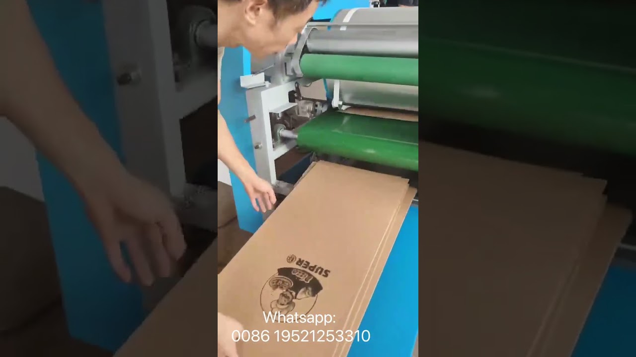 Multi color flexo pizza boxes printing ,corrugated board printing, carton boxes printing machine.