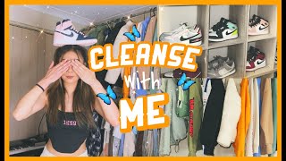 CLEANSE OUT MY MAKEUP ROOM WITH ME! *sorting out perfume collection, clothes & mini shoe collection*