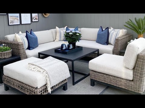 Stylish Decking Ideas for Gardens, Backyards and Patios /  INTERIOR DESIGN / HOME DECOR