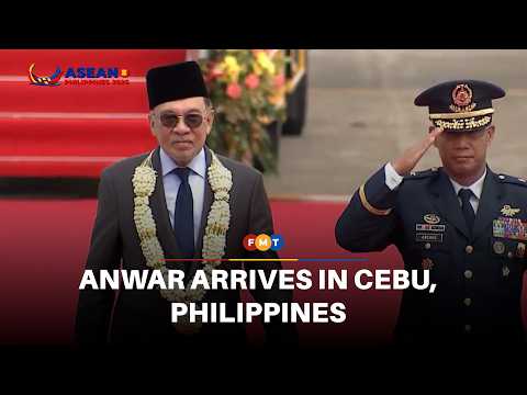 Anwar arrives in Cebu for the 48th Asean Summit
