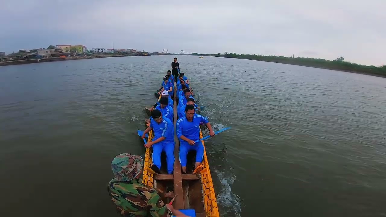 Tập bơi chải khu 9 - ngày m7/2026