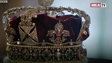 ¿Cuánto pesa la corona de la reina?