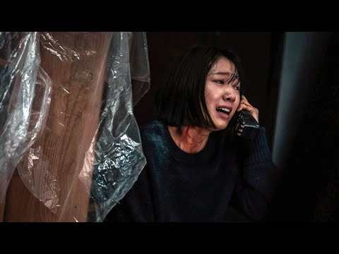 بنتين عايشين مع بعض في نفس البيت بس في ازمنة مختلفة ولكن بيقدروا يتوصلوا مع بعض 