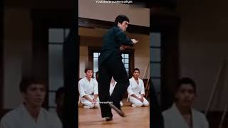 Bruce Lee’s Ultimate Kicking Technique Stuns Karate Students