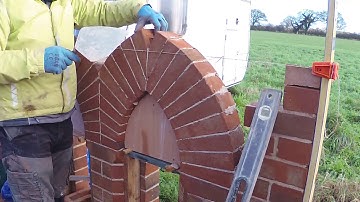 the fine art of brickwork - Gothic Arch
