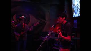 jiljil / wretch