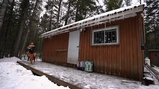 Staying overnight in an Abandoned Cabin in the Woods