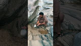 How To Dig A Well To Get Fresh Water On The Sand. #Viral  #Satisfying#Great #Amazingshorts