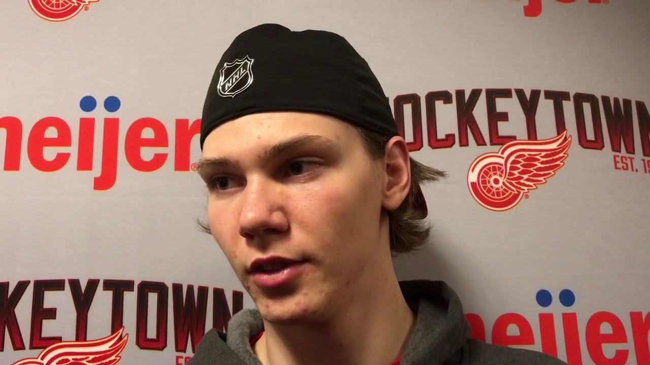 Red Wings top draft pick Moritz Seider welcomed in Detroit