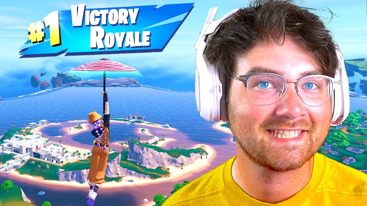 My FIRST WIN in Fortnite Season 4! (this is broken) - YouTube