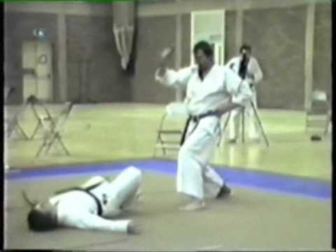 TOM HILLS DOJO - SHOTOKAN Karate C1988 SWORD VS SAI DEMO PAUL PERRY & TOM